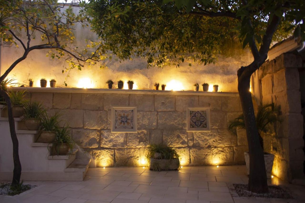 Amata Casa Apartment Muro Leccese Exterior photo
