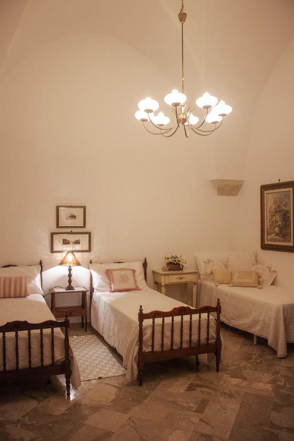 Amata Casa Apartment Muro Leccese Exterior photo